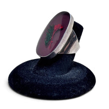 925Collection oval statement ring in sterling silver with a burgundy resin inlay featuring preserved floral elements.