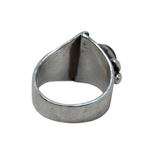 925Collection vintage sterling silver ring featuring an asymmetrical design and a carnelian stone, back view.