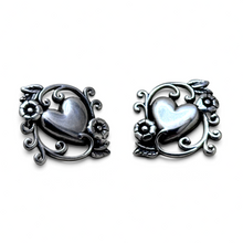 925Collection sterling silver heart stud earrings with intricate filigree and floral detailing in a vintage style.