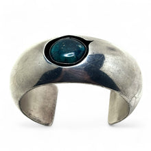 Navajo Kingman Turquoise Shadbowbox Cuff