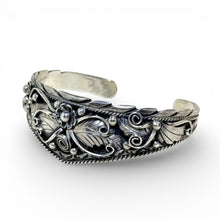 1970s Sterling Silver Navajo Cuff Bracelet Size 6 1/4