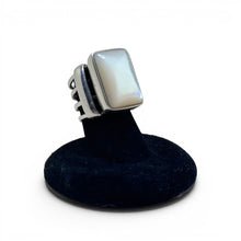 Sterling Mother of Pearl Ring Size 6 1/4