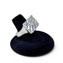Modernist Rectangle Textured Chunky Ring Size 7