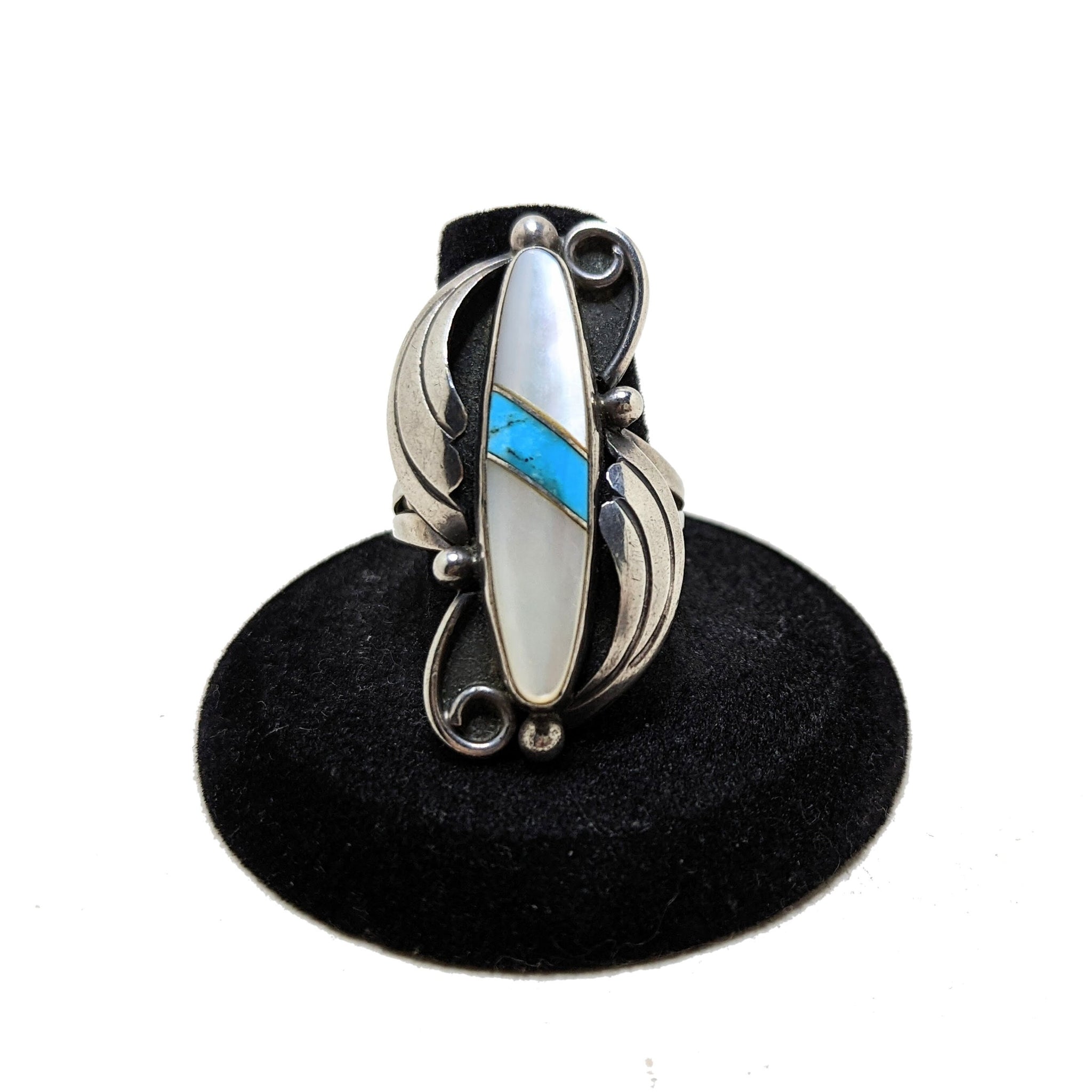 Turquoise Ring 9 / Native American Jewelry / TURQUOISE Mother of Pearl Ring size 9 / NAVAJO Jewelry / Vintage Turquoise Ring Size 9