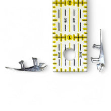 INTERESTING Lizard Earrings | Sterling Silver MODERNIST Reptile Earrings | Vintage Animal Stud Earrings