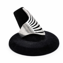 Sterling Silver Fan Cutout Ring Size 8 3/4